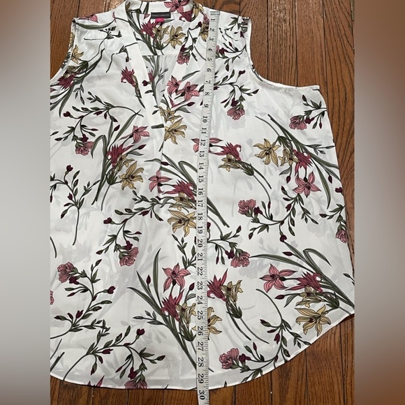 Vince Camuto Tops - Vince Camuto Multicolor Floral Blouse